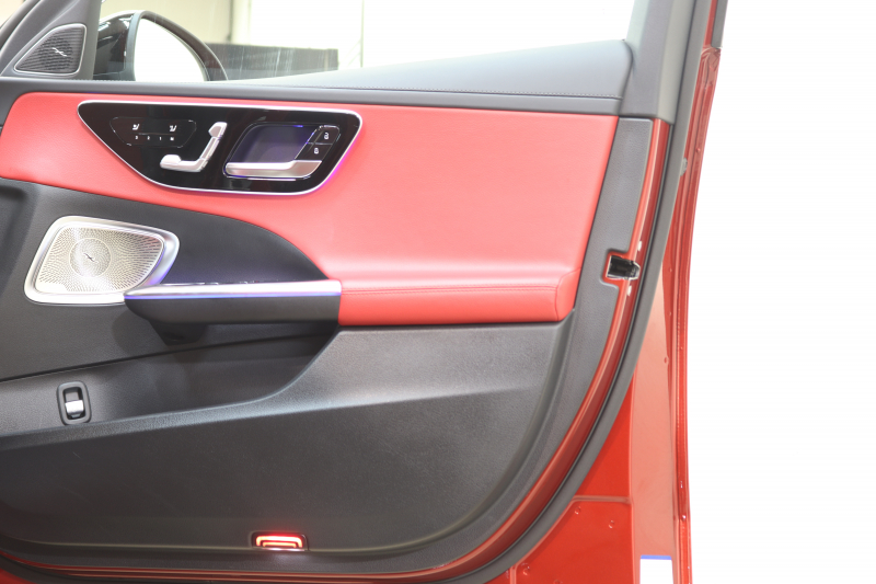 AMG Cクラス C43ｽﾃｰｼｮﾝﾜｺﾞﾝ 4MATIC ｽﾃｰｼｮﾝﾜｺﾞﾝ ﾚｰﾀﾞｰｾｰﾌﾃｨPKG　BSG搭載 MEｺﾈｸﾄ ｷｰﾚｽｺﾞｰ 赤/黒本革 ﾍﾞﾝﾁﾚｰﾀｰ ﾊﾟﾉﾗﾏSR ﾍｯﾄﾞｱｯﾌﾟD MBUXﾅﾋﾞTV&ARﾅﾋﾞ ｽﾏﾎ連携 ﾌﾞﾙﾒｽﾀｰ 360ｶﾒﾗ PTS LEDﾗｲﾄ 自動Rｹﾞｰﾄ AMG専用装備&ﾁｭｰﾆﾝｸﾞ 9AT　2年保証