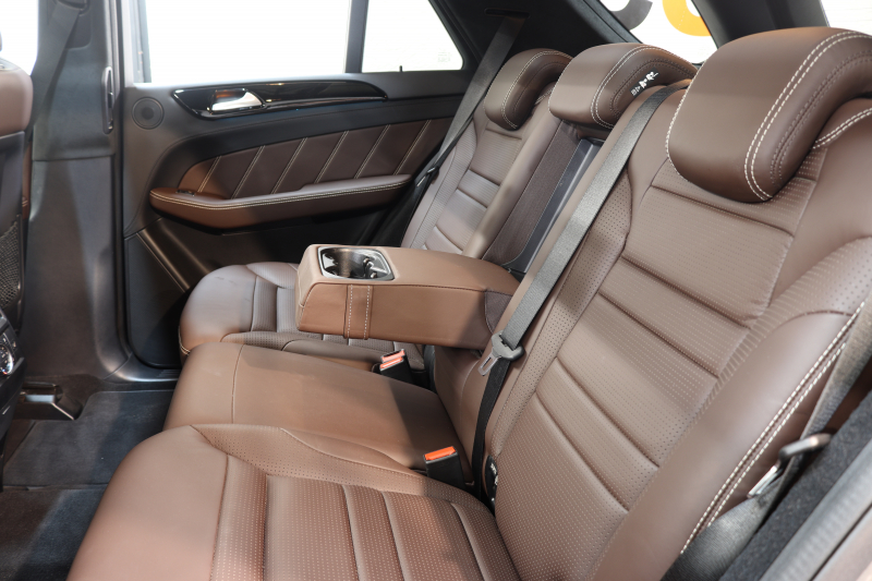 AMG Mクラス ML63 AMGﾊﾟﾌｫｰﾏﾝｽ&ﾃﾞｼﾞｰﾉｴｸｽｸﾙｰｼﾌﾞ&ﾚｰﾀﾞｰｾｰﾌﾃｨPKG　ｷｰﾚｽｺﾞｰ 茶本革 ﾍﾞﾝﾁﾚｰﾀｰ ﾊﾟﾉﾗﾏSR HDDﾅﾋﾞTV&ｷｬﾝｾﾗｰ harman/kardon 360ｶﾒﾗ PTS ｷｾﾉﾝ AMG専用装備&ﾁｭｰﾆﾝｸﾞ 7AT 希少色ﾊﾟﾗｼﾞｳﾑｼﾙﾊﾞ-　2年保証