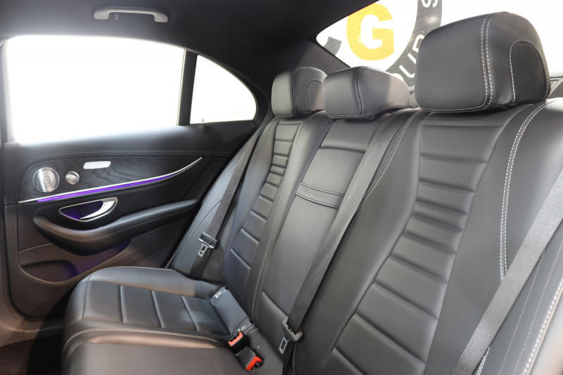 メルセデスベンツ Eクラス E200 AVG ｽﾎﾟｰﾂ ﾚｻﾞｰ&ﾚｰﾀﾞｰｾｰﾌﾃｨPKG　ｷｰﾚｽｺﾞｰ 黒本革 HDDﾅﾋﾞTV ｽﾏﾎ連携 ﾌﾞﾙﾒｽﾀｰ 360ｶﾒﾗ PTS LEDﾗｲﾄ 自動ﾄﾗﾝｸ AMGｴｱﾛ&19AW ﾀﾞｲﾅﾐｯｸS 9AT　2年保証