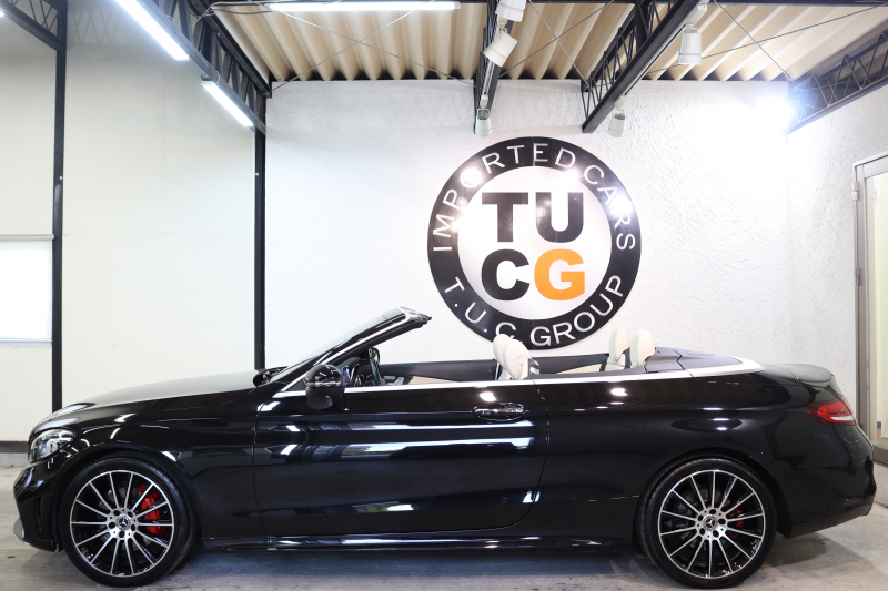 メルセデスベンツ Cクラス C180ｶﾌﾞﾘｵﾚ ｽﾎﾟｰﾂ ﾚｻﾞｰｴｸｽｸﾙｰｼﾌﾞ&ﾚｰﾀﾞｰｾｰﾌﾃｨPKG　後期 MEｺﾈｸﾄ ｷｰﾚｽｺﾞｰ 白本革 赤幌 ｴｱｽｶｰﾌ ﾍｯﾄﾞｱｯﾌﾟD HDDﾅﾋﾞTV ｽﾏﾎ連携 ﾊﾞｯｸｶﾒﾗ PTS LEDﾗｲﾄ AMGｴｱﾛ&19AW ｴｱｻｽ ﾀﾞｲﾅﾐｯｸS 9AT　2年保証