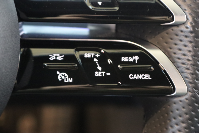 メルセデスベンツ Eクラス E220d ｽﾃｰｼｮﾝﾜｺﾞﾝ ｽﾎﾟｰﾂ AMGﾗｲﾝｲﾝﾃﾘｱ&ﾚｰﾀﾞｰｾｰﾌﾃｨPKG　ISG搭載 後期 MEｺﾈｸﾄ ｷｰﾚｽｺﾞｰ 黒本革 MBUXﾅﾋﾞTV&ARﾅﾋﾞ ｽﾏﾎ連携 360ｶﾒﾗ PTS LEDﾗｲﾄ 自動Rｹﾞｰﾄ ﾊﾝｽﾞﾌﾘｰA AMGｴｱﾛ&19AW ﾜｲﾔﾚｽ充電 9AT　2年保証 新車保証継承可