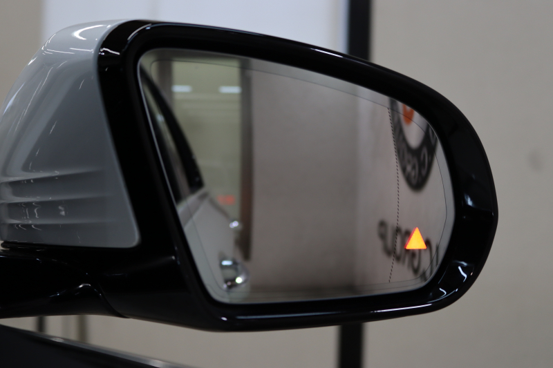 メルセデスベンツ Eクラス E220d ｽﾃｰｼｮﾝﾜｺﾞﾝ ｽﾎﾟｰﾂ AMGﾗｲﾝｲﾝﾃﾘｱ&ﾚｰﾀﾞｰｾｰﾌﾃｨPKG　ISG搭載 後期 MEｺﾈｸﾄ ｷｰﾚｽｺﾞｰ 黒本革 MBUXﾅﾋﾞTV&ARﾅﾋﾞ ｽﾏﾎ連携 360ｶﾒﾗ PTS LEDﾗｲﾄ 自動Rｹﾞｰﾄ ﾊﾝｽﾞﾌﾘｰA AMGｴｱﾛ&19AW ﾜｲﾔﾚｽ充電 9AT　2年保証 新車保証継承可