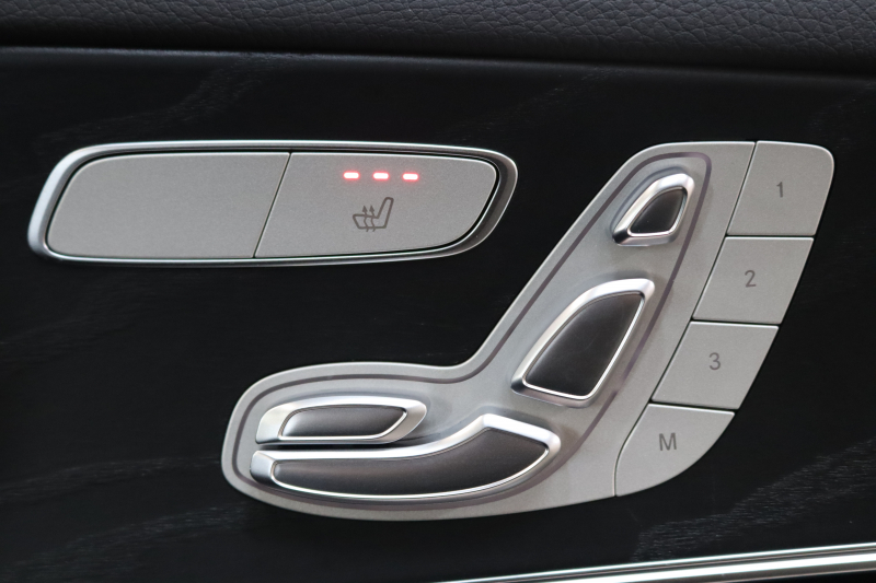 メルセデスベンツ Eクラス E220d ｽﾃｰｼｮﾝﾜｺﾞﾝ ｽﾎﾟｰﾂ AMGﾗｲﾝｲﾝﾃﾘｱ&ﾚｰﾀﾞｰｾｰﾌﾃｨPKG　ISG搭載 後期 MEｺﾈｸﾄ ｷｰﾚｽｺﾞｰ 黒本革 MBUXﾅﾋﾞTV&ARﾅﾋﾞ ｽﾏﾎ連携 360ｶﾒﾗ PTS LEDﾗｲﾄ 自動Rｹﾞｰﾄ ﾊﾝｽﾞﾌﾘｰA AMGｴｱﾛ&19AW ﾜｲﾔﾚｽ充電 9AT　2年保証 新車保証継承可