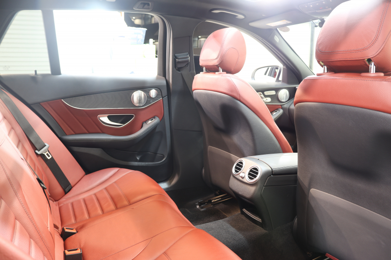 メルセデスベンツ Cクラス C200ｽﾃｰｼｮﾝﾜｺﾞﾝ AVG AMGﾗｲﾝ ﾚｻﾞｰｴｸｽｸﾙｰｼﾌﾞ&ﾚｰﾀﾞｰｾｰﾌﾃｨPKG　BSG搭載 後期 ｷｰﾚｽｺﾞｰ 赤本革 ﾊﾟﾉﾗﾏSR ﾍｯﾄﾞｱｯﾌﾟD HDDﾅﾋﾞTV ｽﾏﾎ連携 ﾌﾞﾙﾒｽﾀｰ ﾊﾞｯｸｶﾒﾗ PTS LEDﾗｲﾄ 自動Rｹﾞｰﾄ ﾊﾝｽﾞﾌﾘｰA AMGｴｱﾛ&18AW ｴｱｻｽ 9AT　2年保証