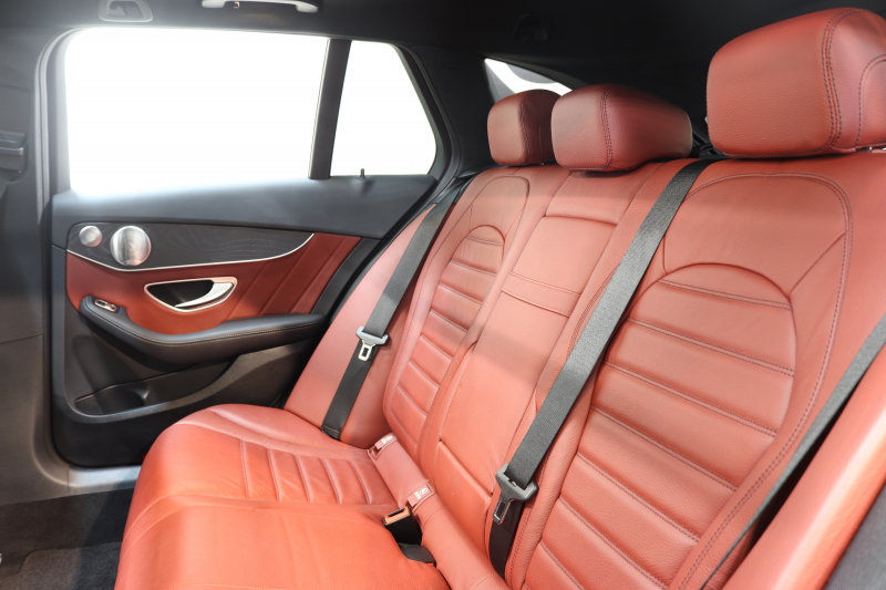 メルセデスベンツ Cクラス C200ｽﾃｰｼｮﾝﾜｺﾞﾝ AVG AMGﾗｲﾝ ﾚｻﾞｰｴｸｽｸﾙｰｼﾌﾞ&ﾚｰﾀﾞｰｾｰﾌﾃｨPKG　BSG搭載 後期 ｷｰﾚｽｺﾞｰ 赤本革 ﾊﾟﾉﾗﾏSR ﾍｯﾄﾞｱｯﾌﾟD HDDﾅﾋﾞTV ｽﾏﾎ連携 ﾌﾞﾙﾒｽﾀｰ ﾊﾞｯｸｶﾒﾗ PTS LEDﾗｲﾄ 自動Rｹﾞｰﾄ ﾊﾝｽﾞﾌﾘｰA AMGｴｱﾛ&18AW ｴｱｻｽ 9AT　2年保証