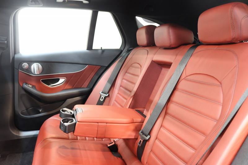 メルセデスベンツ Cクラス C200ｽﾃｰｼｮﾝﾜｺﾞﾝ AVG AMGﾗｲﾝ ﾚｻﾞｰｴｸｽｸﾙｰｼﾌﾞ&ﾚｰﾀﾞｰｾｰﾌﾃｨPKG　BSG搭載 後期 ｷｰﾚｽｺﾞｰ 赤本革 ﾊﾟﾉﾗﾏSR ﾍｯﾄﾞｱｯﾌﾟD HDDﾅﾋﾞTV ｽﾏﾎ連携 ﾌﾞﾙﾒｽﾀｰ ﾊﾞｯｸｶﾒﾗ PTS LEDﾗｲﾄ 自動Rｹﾞｰﾄ ﾊﾝｽﾞﾌﾘｰA AMGｴｱﾛ&18AW ｴｱｻｽ 9AT　2年保証