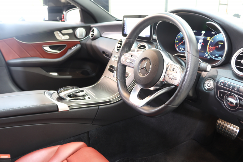 メルセデスベンツ Cクラス C200ｽﾃｰｼｮﾝﾜｺﾞﾝ AVG AMGﾗｲﾝ ﾚｻﾞｰｴｸｽｸﾙｰｼﾌﾞ&ﾚｰﾀﾞｰｾｰﾌﾃｨPKG　BSG搭載 後期 ｷｰﾚｽｺﾞｰ 赤本革 ﾊﾟﾉﾗﾏSR ﾍｯﾄﾞｱｯﾌﾟD HDDﾅﾋﾞTV ｽﾏﾎ連携 ﾌﾞﾙﾒｽﾀｰ ﾊﾞｯｸｶﾒﾗ PTS LEDﾗｲﾄ 自動Rｹﾞｰﾄ ﾊﾝｽﾞﾌﾘｰA AMGｴｱﾛ&18AW ｴｱｻｽ 9AT　2年保証