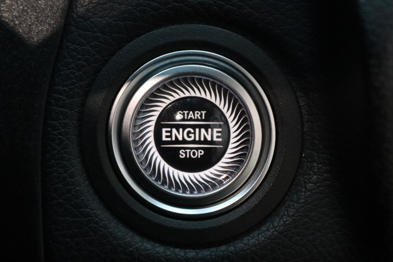 メルセデスベンツ Cクラス C200ｽﾃｰｼｮﾝﾜｺﾞﾝ AVG AMGﾗｲﾝ ﾚｻﾞｰｴｸｽｸﾙｰｼﾌﾞ&ﾚｰﾀﾞｰｾｰﾌﾃｨPKG　BSG搭載 後期 ｷｰﾚｽｺﾞｰ 赤本革 ﾊﾟﾉﾗﾏSR ﾍｯﾄﾞｱｯﾌﾟD HDDﾅﾋﾞTV ｽﾏﾎ連携 ﾌﾞﾙﾒｽﾀｰ ﾊﾞｯｸｶﾒﾗ PTS LEDﾗｲﾄ 自動Rｹﾞｰﾄ ﾊﾝｽﾞﾌﾘｰA AMGｴｱﾛ&18AW ｴｱｻｽ 9AT　2年保証