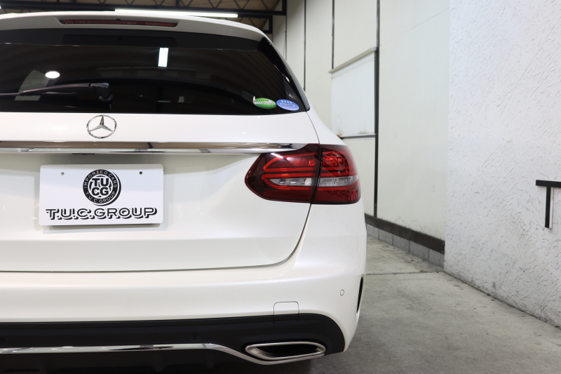 メルセデスベンツ Cクラス C200ｽﾃｰｼｮﾝﾜｺﾞﾝ AVG AMGﾗｲﾝ ﾚｻﾞｰｴｸｽｸﾙｰｼﾌﾞ&ﾚｰﾀﾞｰｾｰﾌﾃｨPKG　BSG搭載 後期 ｷｰﾚｽｺﾞｰ 赤本革 ﾊﾟﾉﾗﾏSR ﾍｯﾄﾞｱｯﾌﾟD HDDﾅﾋﾞTV ｽﾏﾎ連携 ﾌﾞﾙﾒｽﾀｰ ﾊﾞｯｸｶﾒﾗ PTS LEDﾗｲﾄ 自動Rｹﾞｰﾄ ﾊﾝｽﾞﾌﾘｰA AMGｴｱﾛ&18AW ｴｱｻｽ 9AT　2年保証