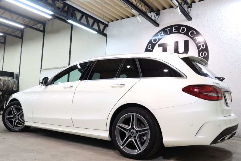 メルセデスベンツ Cクラス C200ｽﾃｰｼｮﾝﾜｺﾞﾝ AVG AMGﾗｲﾝ ﾚｻﾞｰｴｸｽｸﾙｰｼﾌﾞ&ﾚｰﾀﾞｰｾｰﾌﾃｨPKG　BSG搭載 後期 ｷｰﾚｽｺﾞｰ 赤本革 ﾊﾟﾉﾗﾏSR ﾍｯﾄﾞｱｯﾌﾟD HDDﾅﾋﾞTV ｽﾏﾎ連携 ﾌﾞﾙﾒｽﾀｰ ﾊﾞｯｸｶﾒﾗ PTS LEDﾗｲﾄ 自動Rｹﾞｰﾄ ﾊﾝｽﾞﾌﾘｰA AMGｴｱﾛ&18AW ｴｱｻｽ 9AT　2年保証