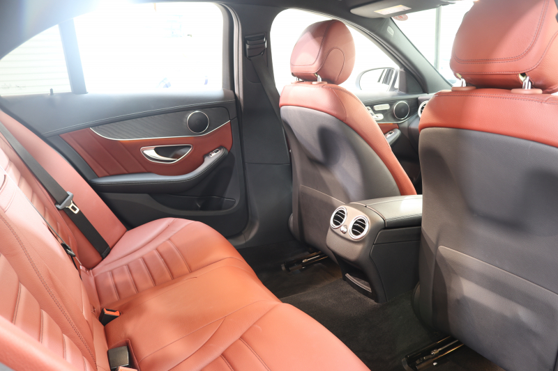 メルセデスベンツ Cクラス C200 AVG AMGﾗｲﾝ ﾚｻﾞｰｴｸｽｸﾙｰｼﾌﾞ&ﾚｰﾀﾞｰｾｰﾌﾃｨPKG　1ｵｰﾅｰ ｷｰﾚｽｺﾞｰ 赤本革 ﾍｯﾄﾞｱｯﾌﾟD HDDﾅﾋﾞTV BT音楽 ﾊﾞｯｸｶﾒﾗ PTS LEDﾗｲﾄ 自動Rｹﾞｰﾄ ﾊﾝｽﾞﾌﾘｰA AMGｴｱﾛ&18AW ｴｱｻｽ 7AT　2年保証