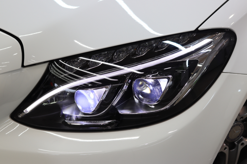 メルセデスベンツ Cクラス C200 AVG AMGﾗｲﾝ ﾚｻﾞｰｴｸｽｸﾙｰｼﾌﾞ&ﾚｰﾀﾞｰｾｰﾌﾃｨPKG　1ｵｰﾅｰ ｷｰﾚｽｺﾞｰ 赤本革 ﾍｯﾄﾞｱｯﾌﾟD HDDﾅﾋﾞTV BT音楽 ﾊﾞｯｸｶﾒﾗ PTS LEDﾗｲﾄ 自動Rｹﾞｰﾄ ﾊﾝｽﾞﾌﾘｰA AMGｴｱﾛ&18AW ｴｱｻｽ 7AT　2年保証