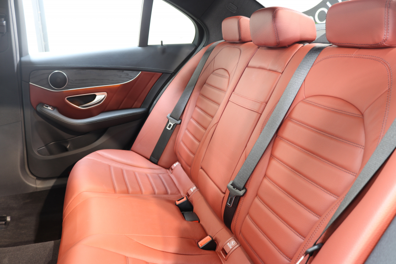 メルセデスベンツ Cクラス C200 AVG AMGﾗｲﾝ ﾚｻﾞｰｴｸｽｸﾙｰｼﾌﾞ&ﾚｰﾀﾞｰｾｰﾌﾃｨPKG　1ｵｰﾅｰ ｷｰﾚｽｺﾞｰ 赤本革 ﾍｯﾄﾞｱｯﾌﾟD HDDﾅﾋﾞTV BT音楽 ﾊﾞｯｸｶﾒﾗ PTS LEDﾗｲﾄ 自動Rｹﾞｰﾄ ﾊﾝｽﾞﾌﾘｰA AMGｴｱﾛ&18AW ｴｱｻｽ 7AT　2年保証