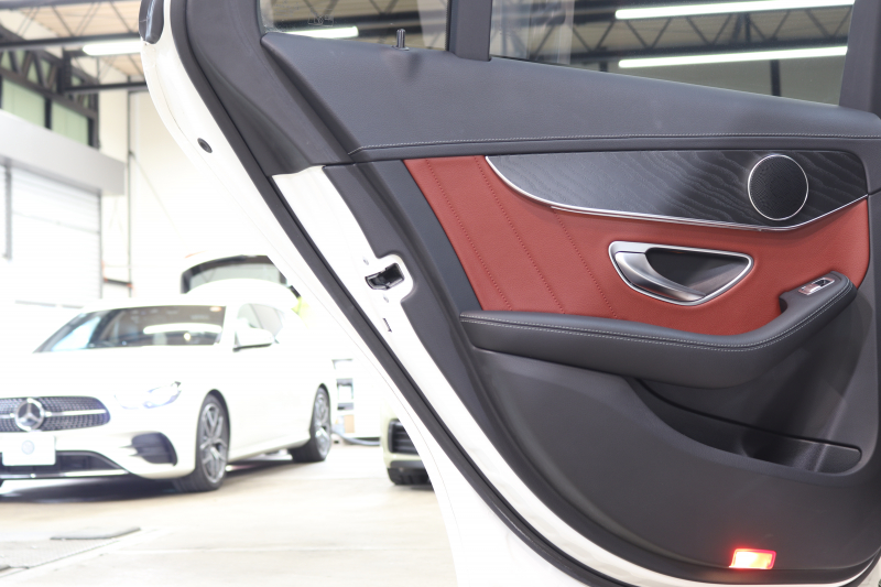 メルセデスベンツ Cクラス C200 AVG AMGﾗｲﾝ ﾚｻﾞｰｴｸｽｸﾙｰｼﾌﾞ&ﾚｰﾀﾞｰｾｰﾌﾃｨPKG　1ｵｰﾅｰ ｷｰﾚｽｺﾞｰ 赤本革 ﾍｯﾄﾞｱｯﾌﾟD HDDﾅﾋﾞTV BT音楽 ﾊﾞｯｸｶﾒﾗ PTS LEDﾗｲﾄ 自動Rｹﾞｰﾄ ﾊﾝｽﾞﾌﾘｰA AMGｴｱﾛ&18AW ｴｱｻｽ 7AT　2年保証