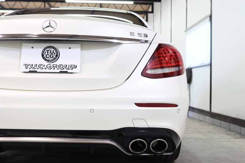 AMG Eクラス E53 4MATIC+ ｴｸｽｸﾙｰｼﾌﾞ&ﾚｰﾀﾞｰｾｰﾌﾃｨPKG　ISG搭載 中期 NEWｽﾃｱﾘﾝｸﾞ ｷｰﾚｽｺﾞｰ 黒本革 ﾍﾞﾝﾁﾚｰﾀｰ ﾊﾟﾉﾗﾏSR ﾍｯﾄﾞｱｯﾌﾟD HDDﾅﾋﾞTV&ｷｬﾝｾﾗｰ ｽﾏﾎ連携 ﾌﾞﾙﾒｽﾀｰ 360ｶﾒﾗ PTS LEDﾗｲﾄ 自動ﾄﾗﾝｸ ﾊﾝｽﾞﾌﾘｰA AMG専用装備&ﾁｭｰﾆﾝｸﾞ 9AT　2年保証