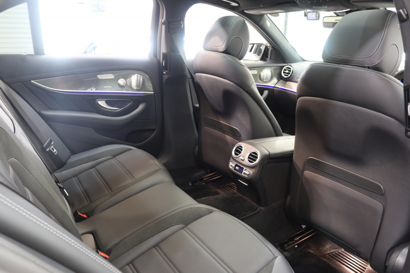 AMG Eクラス E53 4MATIC+ ｴｸｽｸﾙｰｼﾌﾞ&ﾚｰﾀﾞｰｾｰﾌﾃｨPKG　ISG搭載 中期 NEWｽﾃｱﾘﾝｸﾞ ｷｰﾚｽｺﾞｰ 黒本革 ﾍﾞﾝﾁﾚｰﾀｰ ﾊﾟﾉﾗﾏSR ﾍｯﾄﾞｱｯﾌﾟD HDDﾅﾋﾞTV&ｷｬﾝｾﾗｰ ｽﾏﾎ連携 ﾌﾞﾙﾒｽﾀｰ 360ｶﾒﾗ PTS LEDﾗｲﾄ 自動ﾄﾗﾝｸ ﾊﾝｽﾞﾌﾘｰA AMG専用装備&ﾁｭｰﾆﾝｸﾞ 9AT　2年保証