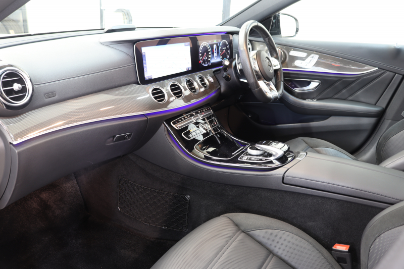 AMG Eクラス E53 4MATIC+ ｴｸｽｸﾙｰｼﾌﾞ&ﾚｰﾀﾞｰｾｰﾌﾃｨPKG　ISG搭載 中期 NEWｽﾃｱﾘﾝｸﾞ ｷｰﾚｽｺﾞｰ 黒本革 ﾍﾞﾝﾁﾚｰﾀｰ ﾊﾟﾉﾗﾏSR ﾍｯﾄﾞｱｯﾌﾟD HDDﾅﾋﾞTV&ｷｬﾝｾﾗｰ ｽﾏﾎ連携 ﾌﾞﾙﾒｽﾀｰ 360ｶﾒﾗ PTS LEDﾗｲﾄ 自動ﾄﾗﾝｸ ﾊﾝｽﾞﾌﾘｰA AMG専用装備&ﾁｭｰﾆﾝｸﾞ 9AT　2年保証