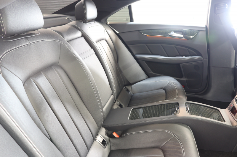 メルセデスベンツ CLS CLS220d AMGﾗｲﾝ ﾚｰﾀﾞｰｾｰﾌﾃｨPKG　後期 ｷｰﾚｽｺﾞｰ 黒本革 ｻﾝﾙｰﾌ HDDﾅﾋﾞTV&ｷｬﾝｾﾗｰ ｽﾏﾎ連携 360ｶﾒﾗ PTS LEDﾗｲﾄ AMGｴｱﾛ&19AW ｴｱｻｽ 7AT　2年保証