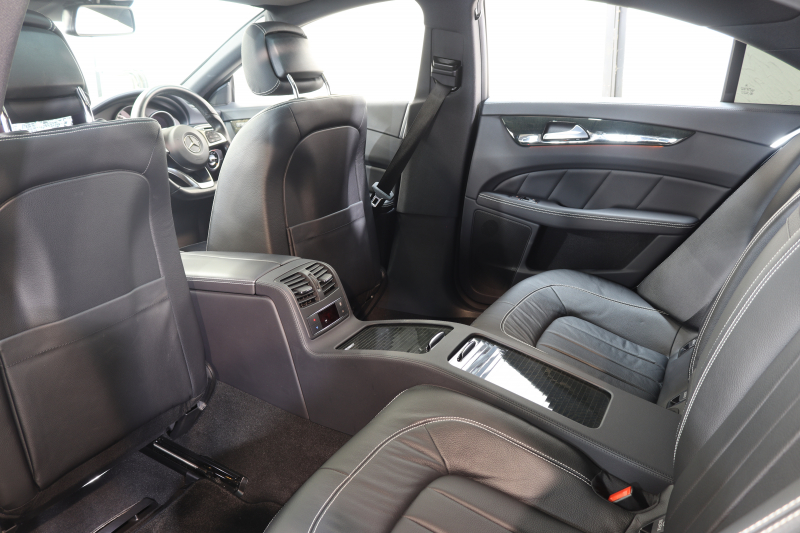 メルセデスベンツ CLS CLS220d AMGﾗｲﾝ ﾚｰﾀﾞｰｾｰﾌﾃｨPKG　後期 ｷｰﾚｽｺﾞｰ 黒本革 ｻﾝﾙｰﾌ HDDﾅﾋﾞTV&ｷｬﾝｾﾗｰ ｽﾏﾎ連携 360ｶﾒﾗ PTS LEDﾗｲﾄ AMGｴｱﾛ&19AW ｴｱｻｽ 7AT　2年保証