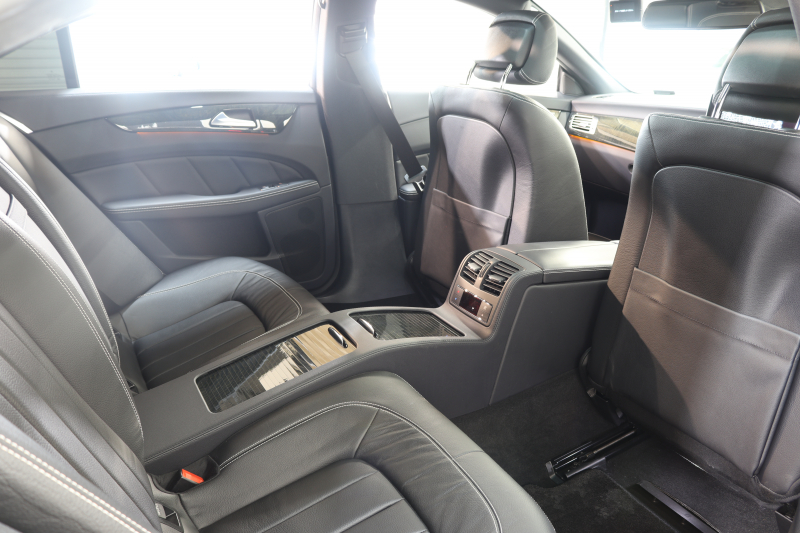 メルセデスベンツ CLS CLS220d AMGﾗｲﾝ ﾚｰﾀﾞｰｾｰﾌﾃｨPKG　後期 ｷｰﾚｽｺﾞｰ 黒本革 ｻﾝﾙｰﾌ HDDﾅﾋﾞTV&ｷｬﾝｾﾗｰ ｽﾏﾎ連携 360ｶﾒﾗ PTS LEDﾗｲﾄ AMGｴｱﾛ&19AW ｴｱｻｽ 7AT　2年保証