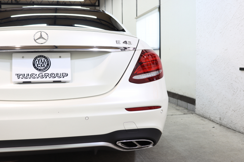 AMG Eクラス E43 4MATIC ｴｸｽｸﾙｰｼﾌﾞ&ﾚｰﾀﾞｰｾｰﾌﾃｨPKG　1ｵｰﾅｰ ｷｰﾚｽｺﾞｰ 白本革 ﾍﾞﾝﾁﾚｰﾀｰ ﾊﾟﾉﾗﾏSR ﾍｯﾄﾞｱｯﾌﾟD HDDﾅﾋﾞTV ｽﾏﾎ連携 ﾌﾞﾙﾒｽﾀｰ 360ｶﾒﾗ PTS LEDﾗｲﾄ 自動ﾄﾗﾝｸ ﾊﾝｽﾞﾌﾘｰA AMG専用装備&ﾁｭｰﾆﾝｸﾞ 9AT　2年保証