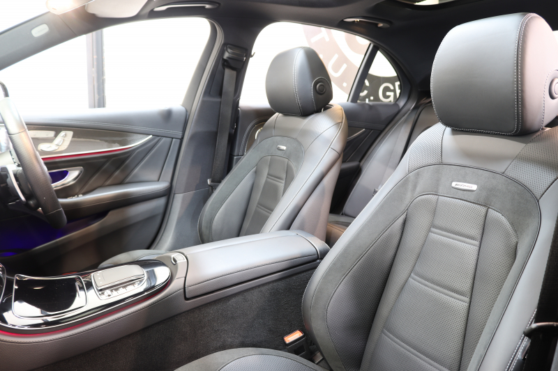 AMG Eクラス E53 4MATIC+ ｴｸｽｸﾙｰｼﾌﾞ&ﾚｰﾀﾞｰｾｰﾌﾃｨPKG　ISG搭載 後期 ｷｰﾚｽｺﾞｰ 黒本革 ﾍﾞﾝﾁﾚｰﾀｰ ﾊﾟﾉﾗﾏSR ﾍｯﾄﾞｱｯﾌﾟD MBUXﾅﾋﾞTV&ARﾅﾋﾞ ｽﾏﾎ連携 ﾌﾞﾙﾒｽﾀｰ 360ｶﾒﾗ PTS LEDﾗｲﾄ 自動ﾄﾗﾝｸ AMG専用装備&ﾁｭｰﾆﾝｸﾞ ﾜｲﾔﾚｽ充電 9AT　2年保証
