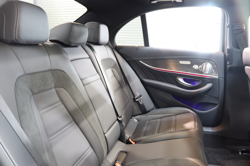 AMG Eクラス E53 4MATIC+ ｴｸｽｸﾙｰｼﾌﾞ&ﾚｰﾀﾞｰｾｰﾌﾃｨPKG　ISG搭載 後期 ｷｰﾚｽｺﾞｰ 黒本革 ﾍﾞﾝﾁﾚｰﾀｰ ﾊﾟﾉﾗﾏSR ﾍｯﾄﾞｱｯﾌﾟD MBUXﾅﾋﾞTV&ARﾅﾋﾞ ｽﾏﾎ連携 ﾌﾞﾙﾒｽﾀｰ 360ｶﾒﾗ PTS LEDﾗｲﾄ 自動ﾄﾗﾝｸ AMG専用装備&ﾁｭｰﾆﾝｸﾞ ﾜｲﾔﾚｽ充電 9AT　2年保証