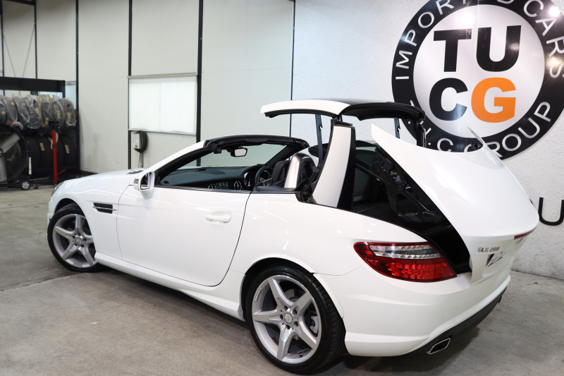 メルセデスベンツ SLKクラス SLK200 ﾄﾚﾝﾄﾞ+ AMGｽﾎﾟｰﾂ&ﾚｰﾀﾞｰｾｰﾌﾃｨPKG　後期型  黒本革 ｴｱｽｶｰﾌ ﾊﾞﾘｵR HDDﾅﾋﾞTV BT音楽 DSRC ｷｾﾉﾝ ｴｱｶﾞｲﾄﾞ AMGｴｱﾛ&18AW 9AT　2年保証