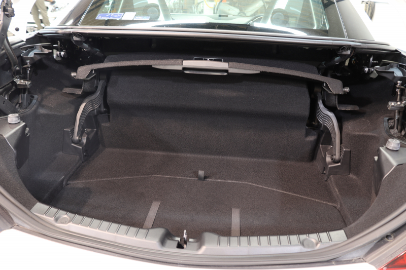 メルセデスベンツ SLKクラス SLK200 ﾄﾚﾝﾄﾞ+ AMGｽﾎﾟｰﾂ&ﾚｰﾀﾞｰｾｰﾌﾃｨPKG　後期型  黒本革 ｴｱｽｶｰﾌ ﾊﾞﾘｵR HDDﾅﾋﾞTV BT音楽 DSRC ｷｾﾉﾝ ｴｱｶﾞｲﾄﾞ AMGｴｱﾛ&18AW 9AT　2年保証