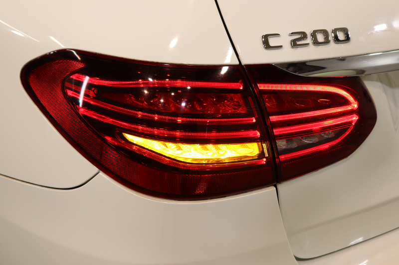 メルセデスベンツ Cクラス C200ｽﾃｰｼｮﾝﾜｺﾞﾝ AVG AMGﾗｲﾝ ﾚｻﾞｰｴｸｽｸﾙｰｼﾌﾞ&ﾚｰﾀﾞｰｾｰﾌﾃｨPKG　BSG搭載 後期 ｷｰﾚｽｺﾞｰ 黒本革 ﾊﾟﾉﾗﾏSR ﾍｯﾄﾞｱｯﾌﾟD HDDﾅﾋﾞTV ｽﾏﾎ連携 ﾌﾞﾙﾒｽﾀｰ ﾊﾞｯｸｶﾒﾗ PTS LEDﾗｲﾄ 自動Rｹﾞｰﾄ ﾊﾝｽﾞﾌﾘｰA AMGｴｱﾛ&18AW ｴｱｻｽ 9AT　2年保証