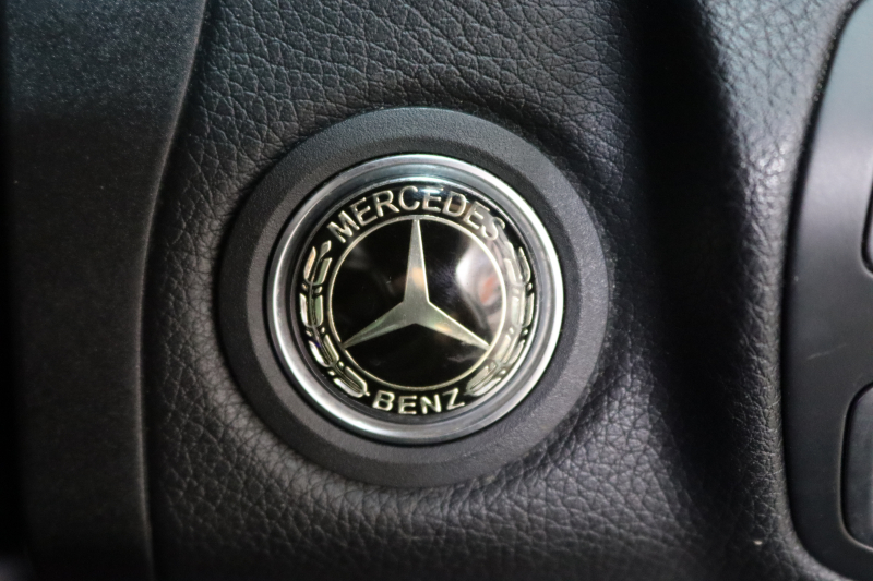 メルセデスベンツ Cクラス C200ｽﾃｰｼｮﾝﾜｺﾞﾝ AVG AMGﾗｲﾝ ﾚｻﾞｰｴｸｽｸﾙｰｼﾌﾞ&ﾚｰﾀﾞｰｾｰﾌﾃｨPKG　BSG搭載 後期 ｷｰﾚｽｺﾞｰ 黒本革 ﾊﾟﾉﾗﾏSR ﾍｯﾄﾞｱｯﾌﾟD HDDﾅﾋﾞTV ｽﾏﾎ連携 ﾌﾞﾙﾒｽﾀｰ ﾊﾞｯｸｶﾒﾗ PTS LEDﾗｲﾄ 自動Rｹﾞｰﾄ ﾊﾝｽﾞﾌﾘｰA AMGｴｱﾛ&18AW ｴｱｻｽ 9AT　2年保証