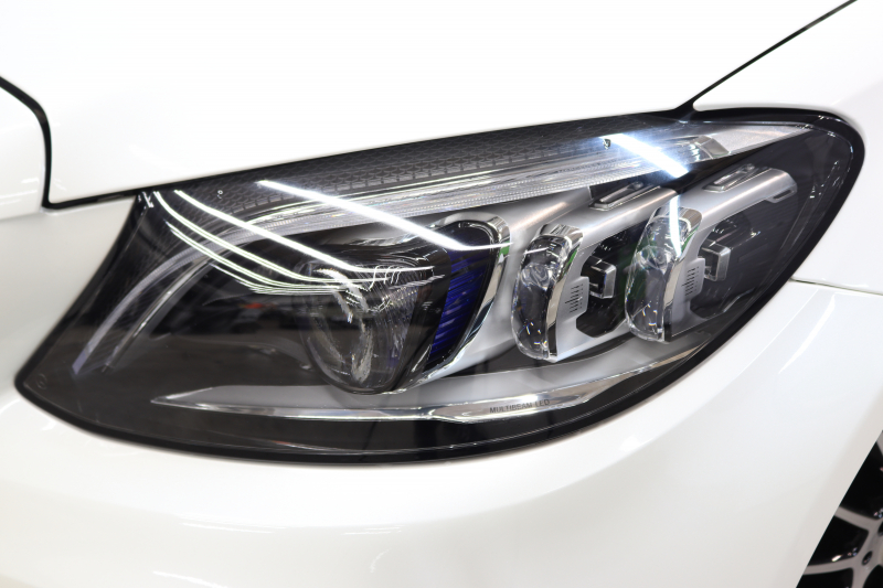 メルセデスベンツ Cクラス C180ｶﾌﾞﾘｵﾚ ｽﾎﾟｰﾂ ﾚｻﾞｰｴｸｽｸﾙｰｼﾌﾞ&ﾚｰﾀﾞｰｾｰﾌﾃｨPKG　後期 1ｵｰﾅｰ MEｺﾈｸﾄ ｷｰﾚｽｺﾞｰ 赤本革 ﾍｯﾄﾞｱｯﾌﾟD HDDﾅﾋﾞTV ｽﾏﾎ連携 ﾊﾞｯｸｶﾒﾗ PTS LEDﾗｲﾄ AMGｴｱﾛ&19AW ｴｱｻｽ 黒幌 9AT　2年保証