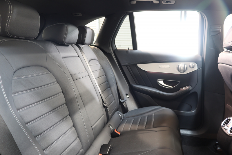 メルセデスベンツ GLC GLC220d 4MATIC ｽﾎﾟｰﾂ 本革仕様　ﾚｰﾀﾞｰｾｰﾌﾃｨPKG　ｷｰﾚｽｺﾞｰ 黒本革 ﾊﾟﾉﾗﾏSR ﾍｯﾄﾞｱｯﾌﾟD HDDﾅﾋﾞ BT音楽 ﾌﾞﾙﾒｽﾀｰ 360ｶﾒﾗ PTS LEDﾗｲﾄ 自動Rｹﾞｰﾄ ﾊﾝｽﾞﾌﾘｰA AMGｴｱﾛ&19AW ﾀﾞｲﾅﾐｯｸS 9AT　2年保証