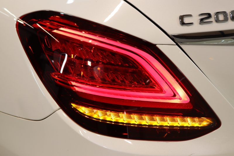 メルセデスベンツ Cクラス C200 AVG AMGﾗｲﾝ ﾚｻﾞｰｴｸｽｸﾙｰｼﾌﾞ&ﾚｰﾀﾞｰｾｰﾌﾃｨPKG　BSG搭載 後期 1ｵｰﾅｰ MEｺﾈｸﾄ ｷｰﾚｽｺﾞｰ 黒本革 ﾍｯﾄﾞｱｯﾌﾟD HDDﾅﾋﾞTV ｽﾏﾎ連携 ﾌﾞﾙﾒｽﾀｰ ﾊﾞｯｸｶﾒﾗ PTS LEDﾗｲﾄ 自動ﾄﾗﾝｸ ﾊﾝｽﾞﾌﾘｰA AMGｴｱﾛ&18AW ｴｱｻｽ 9AT　2年保証