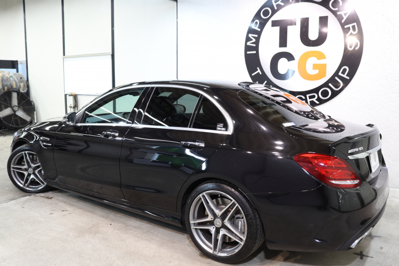 AMG Cクラス C63 ｴｸｽｸﾙｰｼﾌﾞ&ﾚｰﾀﾞｰｾｰﾌﾃｨPKG　1ｵｰﾅｰ ｷｰﾚｽｺﾞｰ 黒/赤本革 ﾍｯﾄﾞｱｯﾌﾟD HDDﾅﾋﾞTV BT音楽 ﾌﾞﾙﾒｽﾀｰ ﾊﾞｯｸｶﾒﾗ PTS LEDﾗｲﾄ 自動ﾄﾗﾝｸ ﾊﾝｽﾞﾌﾘｰA AMG専用装備&ﾁｭｰﾆﾝｸﾞﾀﾞｲﾅﾐｯｸS 7AT　2年保証