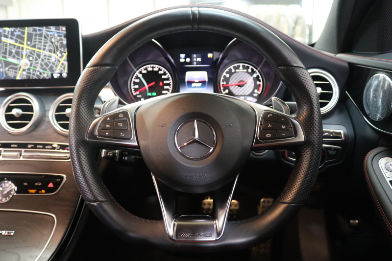 AMG Cクラス C63 ｴｸｽｸﾙｰｼﾌﾞ&ﾚｰﾀﾞｰｾｰﾌﾃｨPKG　1ｵｰﾅｰ ｷｰﾚｽｺﾞｰ 黒/赤本革 ﾍｯﾄﾞｱｯﾌﾟD HDDﾅﾋﾞTV BT音楽 ﾌﾞﾙﾒｽﾀｰ ﾊﾞｯｸｶﾒﾗ PTS LEDﾗｲﾄ 自動ﾄﾗﾝｸ ﾊﾝｽﾞﾌﾘｰA AMG専用装備&ﾁｭｰﾆﾝｸﾞﾀﾞｲﾅﾐｯｸS 7AT　2年保証