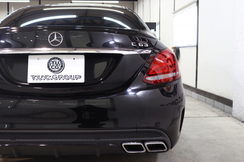 AMG Cクラス C63 ｴｸｽｸﾙｰｼﾌﾞ&ﾚｰﾀﾞｰｾｰﾌﾃｨPKG　1ｵｰﾅｰ ｷｰﾚｽｺﾞｰ 黒/赤本革 ﾍｯﾄﾞｱｯﾌﾟD HDDﾅﾋﾞTV BT音楽 ﾌﾞﾙﾒｽﾀｰ ﾊﾞｯｸｶﾒﾗ PTS LEDﾗｲﾄ 自動ﾄﾗﾝｸ ﾊﾝｽﾞﾌﾘｰA AMG専用装備&ﾁｭｰﾆﾝｸﾞﾀﾞｲﾅﾐｯｸS 7AT　2年保証