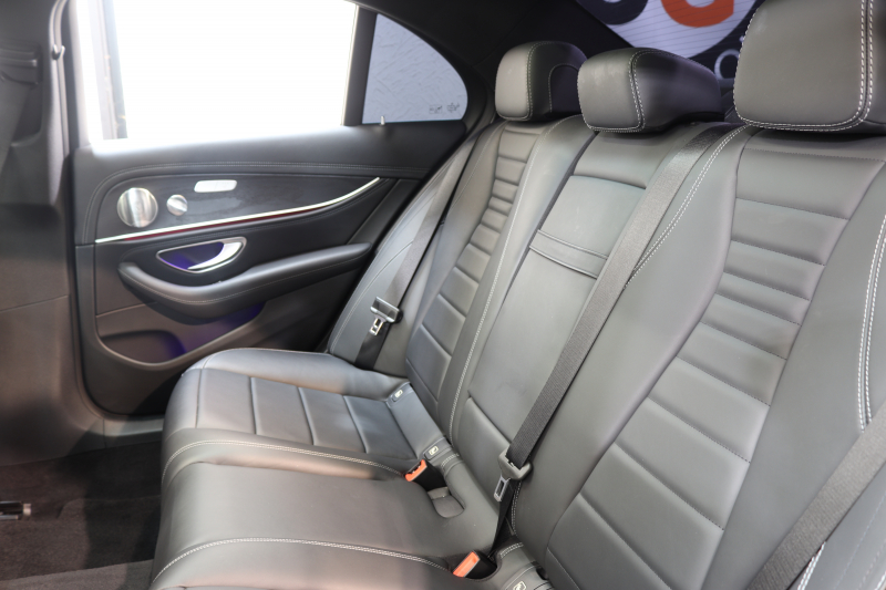 メルセデスベンツ Eクラス E300 AVG ｽﾎﾟｰﾂ ｴｸｽｸﾙｰｼﾌﾞ&ﾚｰﾀﾞｰｾｰﾌﾃｨPKG　中期 NEWｽﾃｱﾘﾝｸﾞ ｷｰﾚｽｺﾞｰ 黒本革 ﾊﾟﾉﾗﾏSR ﾍｯﾄﾞｱｯﾌﾟD HDDﾅﾋﾞTV ｽﾏﾎ連携 ﾌﾞﾙﾒｽﾀｰ 360ｶﾒﾗ PTS LEDﾗｲﾄ 自動ﾄﾗﾝｸ ﾊﾝｽﾞﾌﾘｰA AMGｴｱﾛ&19AW 9AT　2年保証