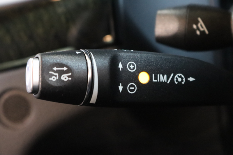 メルセデスベンツ Eクラス E250ｸｰﾍﾟ AMGｽﾎﾟｰﾂ&ﾚｰﾀﾞｰｾｰﾌﾃｨPKG　後期 1ｵｰﾅｰ ｷｰﾚｽｺﾞｰ 黒本革 HDDﾅﾋﾞTV BT音楽 ﾊﾞｯｸｶﾒﾗ PTS LEDﾗｲﾄ AMGｴｱﾛ&18AW 7AT　2年保証