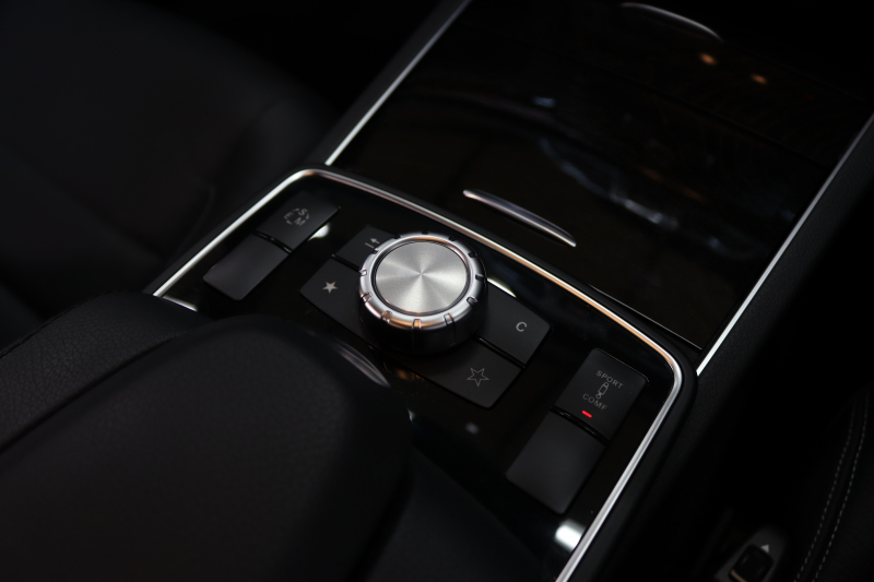 メルセデスベンツ Eクラス E250ｸｰﾍﾟ AMGｽﾎﾟｰﾂ&ﾚｰﾀﾞｰｾｰﾌﾃｨPKG　後期 1ｵｰﾅｰ ｷｰﾚｽｺﾞｰ 黒本革 HDDﾅﾋﾞTV BT音楽 ﾊﾞｯｸｶﾒﾗ PTS LEDﾗｲﾄ AMGｴｱﾛ&18AW 7AT　2年保証