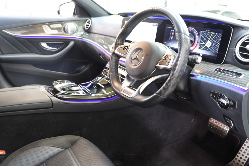 AMG Eクラス E63 4MATIC+ ﾚｰﾀﾞｰｾｰﾌﾃｨPKG　ｷｰﾚｽｺﾞｰ 黒本革 ﾍｯﾄﾞｱｯﾌﾟD HDDﾅﾋﾞTV ｽﾏﾎ連携 ﾌﾞﾙﾒｽﾀｰ 360ｶﾒﾗ PTS LEDﾗｲﾄ 自動ﾄﾗﾝｸ ﾊﾝｽﾞﾌﾘｰA AMG専用装備&ﾁｭｰﾆﾝｸﾞﾀﾞｲﾅﾐｯｸS 9AT　2年保証