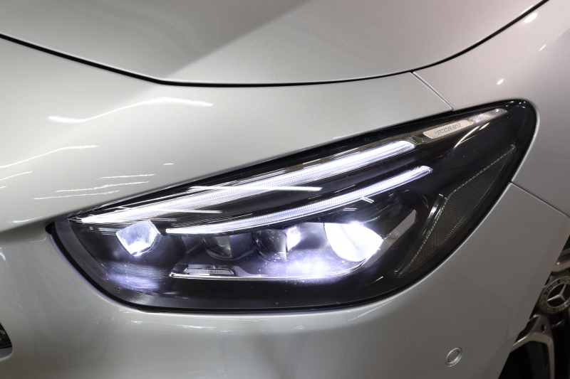 メルセデスベンツ Bクラス B180 AMGﾗｲﾝ AMGﾚｻﾞｰｴｸｽｸﾙｰｼﾌﾞ&ｱﾄﾞﾊﾞﾝｽﾄﾞ&ﾅﾋﾞｹﾞｰｼｮﾝ&ﾚｰﾀﾞｰｾｰﾌﾃｨPKG　ｷｰﾚｽｺﾞｰ 灰/黒本革 ﾊﾟﾉﾗﾏSR ﾍｯﾄﾞｱｯﾌﾟD MBUXﾅﾋﾞTV BT音楽 360ｶﾒﾗ PTS LEDﾗｲﾄ 自動Rｹﾞｰﾄ ﾊﾝｽﾞﾌﾘｰA AMGｴｱﾛ&18AW ﾜｲﾔﾚｽ充電 7AT　2年保証