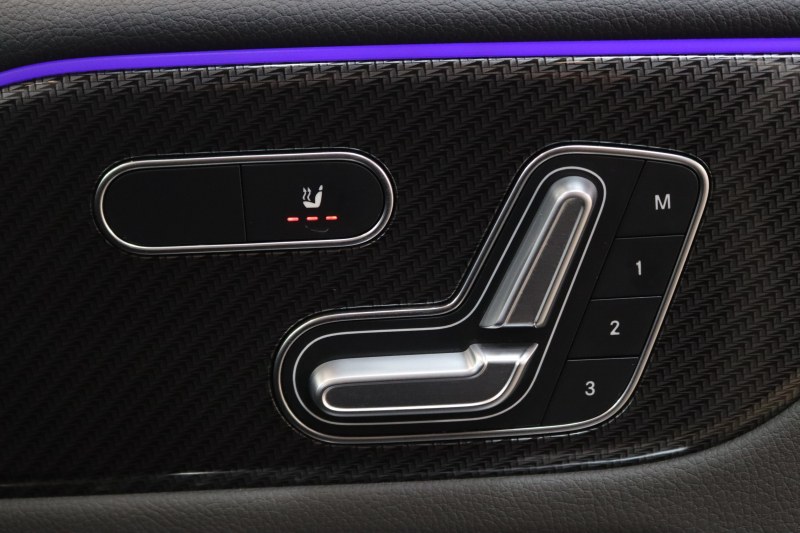 メルセデスベンツ Bクラス B180 AMGﾗｲﾝ AMGﾚｻﾞｰｴｸｽｸﾙｰｼﾌﾞ&ｱﾄﾞﾊﾞﾝｽﾄﾞ&ﾅﾋﾞｹﾞｰｼｮﾝ&ﾚｰﾀﾞｰｾｰﾌﾃｨPKG　ｷｰﾚｽｺﾞｰ 灰/黒本革 ﾊﾟﾉﾗﾏSR ﾍｯﾄﾞｱｯﾌﾟD MBUXﾅﾋﾞTV BT音楽 360ｶﾒﾗ PTS LEDﾗｲﾄ 自動Rｹﾞｰﾄ ﾊﾝｽﾞﾌﾘｰA AMGｴｱﾛ&18AW ﾜｲﾔﾚｽ充電 7AT　2年保証