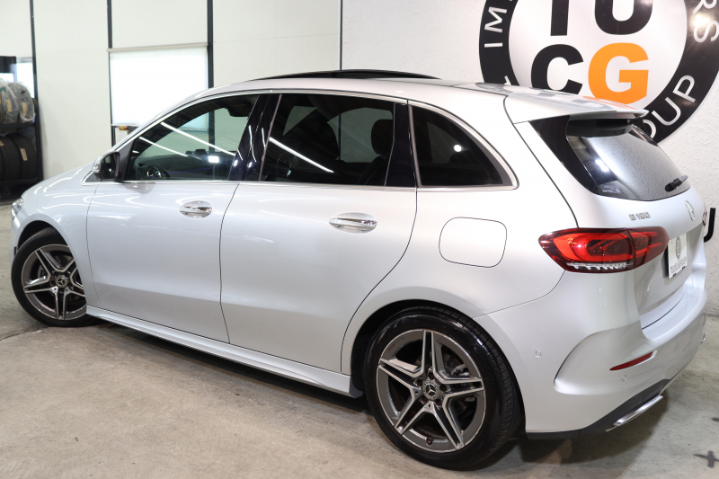 メルセデスベンツ Bクラス B180 AMGﾗｲﾝ AMGﾚｻﾞｰｴｸｽｸﾙｰｼﾌﾞ&ｱﾄﾞﾊﾞﾝｽﾄﾞ&ﾅﾋﾞｹﾞｰｼｮﾝ&ﾚｰﾀﾞｰｾｰﾌﾃｨPKG　ｷｰﾚｽｺﾞｰ 灰/黒本革 ﾊﾟﾉﾗﾏSR ﾍｯﾄﾞｱｯﾌﾟD MBUXﾅﾋﾞTV BT音楽 360ｶﾒﾗ PTS LEDﾗｲﾄ 自動Rｹﾞｰﾄ ﾊﾝｽﾞﾌﾘｰA AMGｴｱﾛ&18AW ﾜｲﾔﾚｽ充電 7AT　2年保証