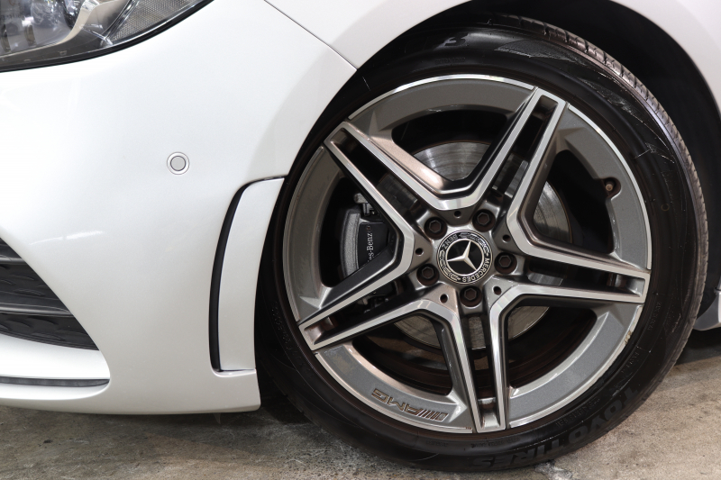 メルセデスベンツ Bクラス B180 AMGﾗｲﾝ AMGﾚｻﾞｰｴｸｽｸﾙｰｼﾌﾞ&ｱﾄﾞﾊﾞﾝｽﾄﾞ&ﾅﾋﾞｹﾞｰｼｮﾝ&ﾚｰﾀﾞｰｾｰﾌﾃｨPKG　ｷｰﾚｽｺﾞｰ 灰/黒本革 ﾊﾟﾉﾗﾏSR ﾍｯﾄﾞｱｯﾌﾟD MBUXﾅﾋﾞTV BT音楽 360ｶﾒﾗ PTS LEDﾗｲﾄ 自動Rｹﾞｰﾄ ﾊﾝｽﾞﾌﾘｰA AMGｴｱﾛ&18AW ﾜｲﾔﾚｽ充電 7AT　2年保証