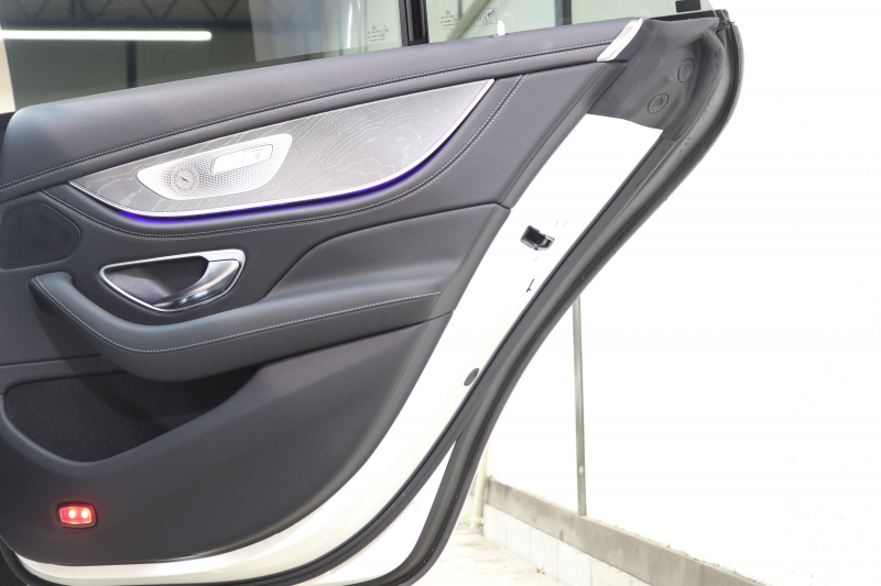 メルセデスベンツ CLS CLS450 4MATIC ｽﾎﾟｰﾂ ｴｸｽｸﾙｰｼﾌﾞ&ﾚｰﾀﾞｰｾｰﾌﾃｨPKG　ISG搭載 1ｵｰﾅｰ ｷｰﾚｽｺﾞｰ 黒本革 ﾍﾞﾝﾁﾚｰﾀｰ ｻﾝﾙｰﾌ ﾍｯﾄﾞｱｯﾌﾟD HDDﾅﾋﾞTV ｽﾏﾎ連携 ﾌﾞﾙﾒｽﾀｰ 360ｶﾒﾗ PTS LEDﾗｲﾄ 自動ﾄﾗﾝｸ ﾊﾝｽﾞﾌﾘｰA AMGｴｱﾛ&19AW ｴｱｻｽ 9AT　2年保証