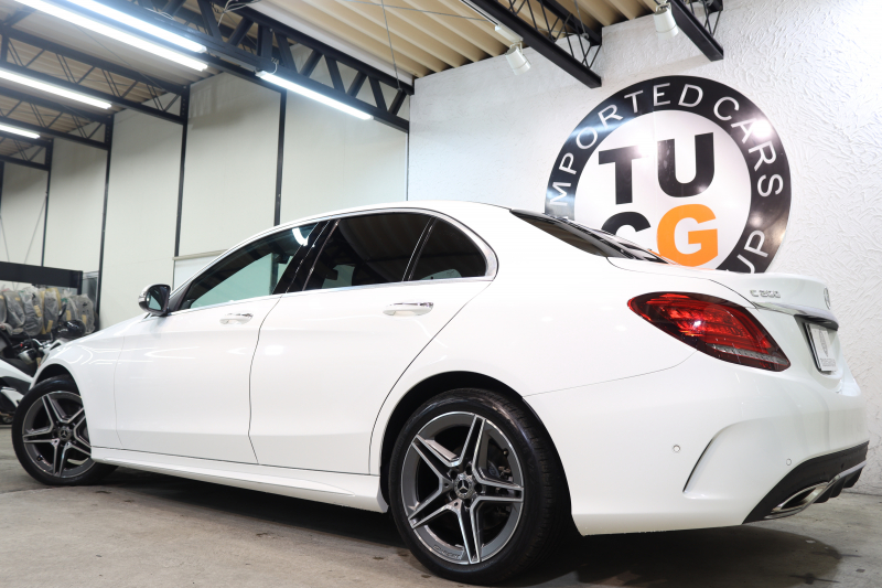 メルセデスベンツ Cクラス C200 AVG AMGﾗｲﾝ ﾚｰﾀﾞｰｾｰﾌﾃｨPKG　ﾚｰﾀﾞｰｾｰﾌﾃｨPKG　BSG搭載 後期 ｷｰﾚｽｺﾞｰ 黒革 HDDﾅﾋﾞTV ｽﾏﾎ連携 ﾊﾞｯｸｶﾒﾗ PTS LEDﾗｲﾄ AMGｴｱﾛ&18AW ﾀﾞｲﾅﾐｯｸS ｴｱｻｽ 9AT　2年保証