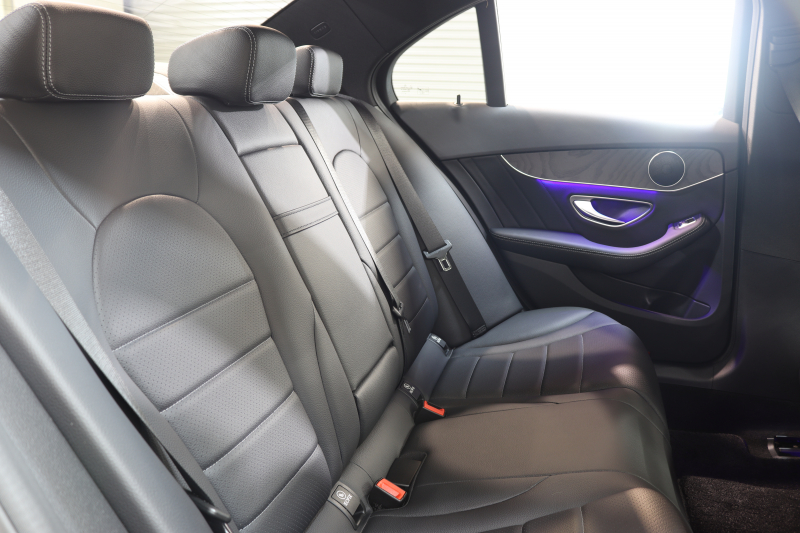 メルセデスベンツ Cクラス C200 AVG AMGﾗｲﾝ ﾚｰﾀﾞｰｾｰﾌﾃｨPKG　ﾚｰﾀﾞｰｾｰﾌﾃｨPKG　BSG搭載 後期 ｷｰﾚｽｺﾞｰ 黒革 HDDﾅﾋﾞTV ｽﾏﾎ連携 ﾊﾞｯｸｶﾒﾗ PTS LEDﾗｲﾄ AMGｴｱﾛ&18AW ﾀﾞｲﾅﾐｯｸS ｴｱｻｽ 9AT　2年保証