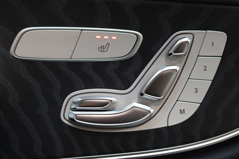 メルセデスベンツ Eクラス E200ｸｰﾍﾟ ｽﾎﾟｰﾂ ﾚｻﾞｰ&ﾚｰﾀﾞｰｾｰﾌﾃｨPKG　中期 ｷｰﾚｽｺﾞｰ 黒本革 ﾊﾟﾉﾗﾏSR ﾍｯﾄﾞｱｯﾌﾟD HDDﾅﾋﾞTV ｽﾏﾎ連携 ﾌﾞﾙﾒｽﾀｰ 360ｶﾒﾗ PTS LEDﾗｲﾄ AMGｴｱﾛ&19AW ﾀﾞｲﾅﾐｯｸｾﾚｸﾄ 9AT　2年保証