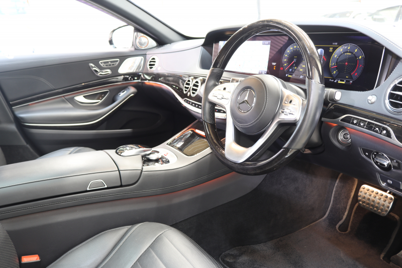 メルセデスベンツ Sクラス S560ﾛﾝｸﾞ AMGﾗｲﾝ ｼｮｰﾌｧｰ&ﾚｰﾀﾞｰｾｰﾌﾃｨPKG　後期 ｷｰﾚｽｺﾞｰ 黒本革 ﾍﾞﾝﾁﾚｰﾀｰ ﾊﾟﾉﾗﾏSR ﾍｯﾄﾞｱｯﾌﾟD HDDﾅﾋﾞTV ｽﾏﾎ連携 ﾌﾞﾙﾒｽﾀｰ 360ｶﾒﾗ PTS LEDﾗｲﾄ 自動ﾄﾗﾝｸ ﾊﾝｽﾞﾌﾘｰA AMGｴｱﾛ&19AW ｸﾛｰｼﾞﾝｸﾞS ﾜｲﾔﾚｽ充電 ｴｱｻｽ 9AT　2年保証